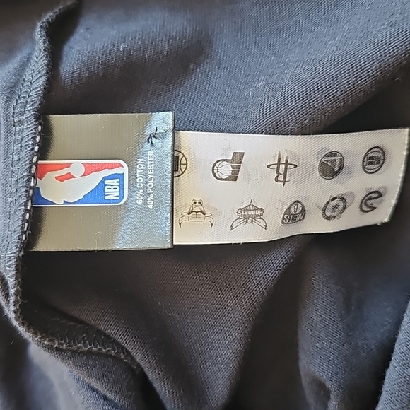 CHICAGO Bulls 66 Sequined UltraGame NBA Black T Shirt Size Small Black Red - Picture 7 of 7